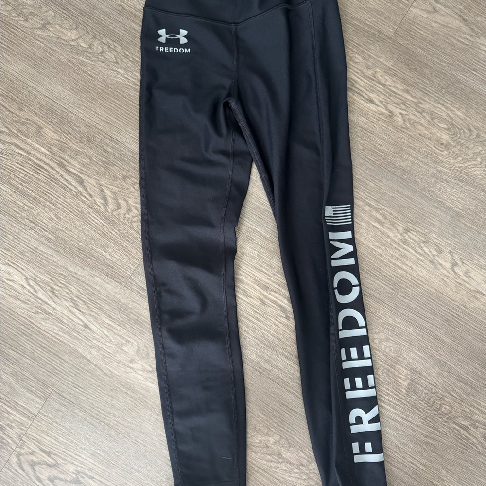 Under Armour Black Leggings Freedom Print